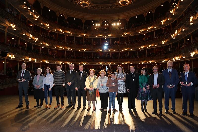 Sabino Arana Fundazioak 'Guernica' margolanaren unibertso sinbolikoa saritu du, “halako izugarrikeriarik berriro gerta ez dadin”