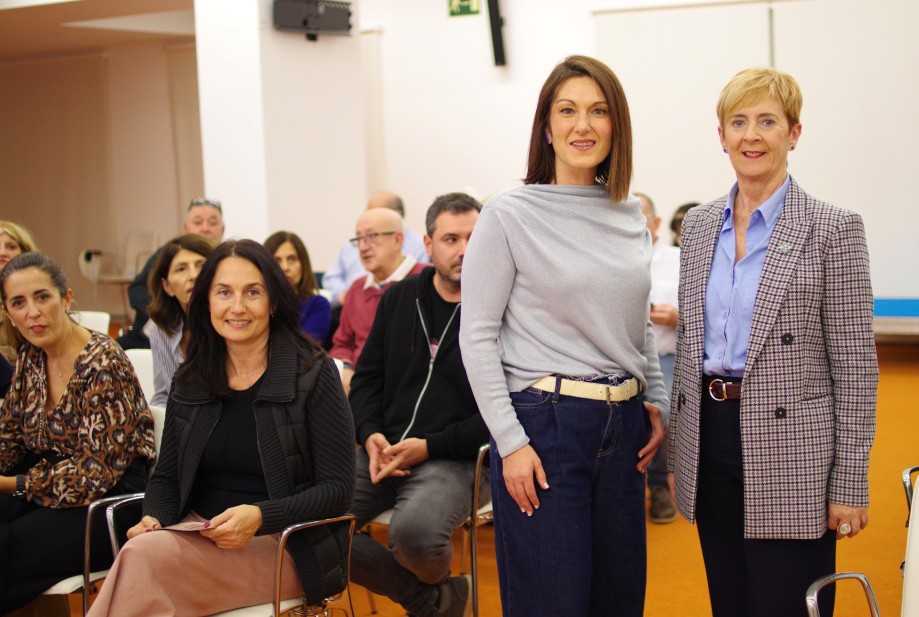Oihaneagirregoitia eta Arantxa Tapia.