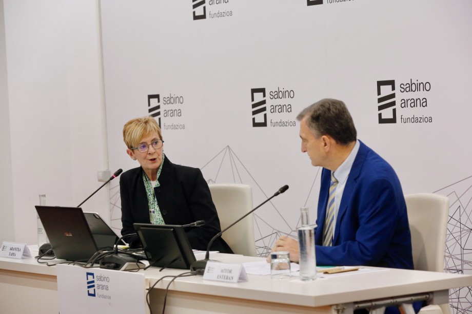 Arantxa Tapia y Aitor Esteban.