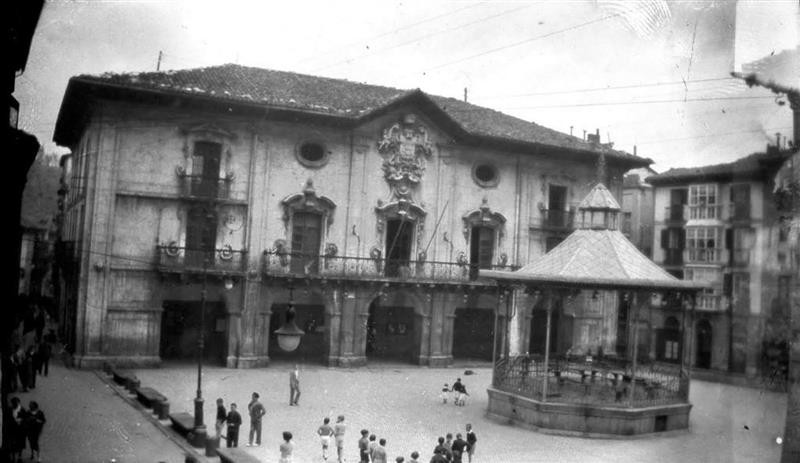 93 años de la celebración del  Primer Día del euskera