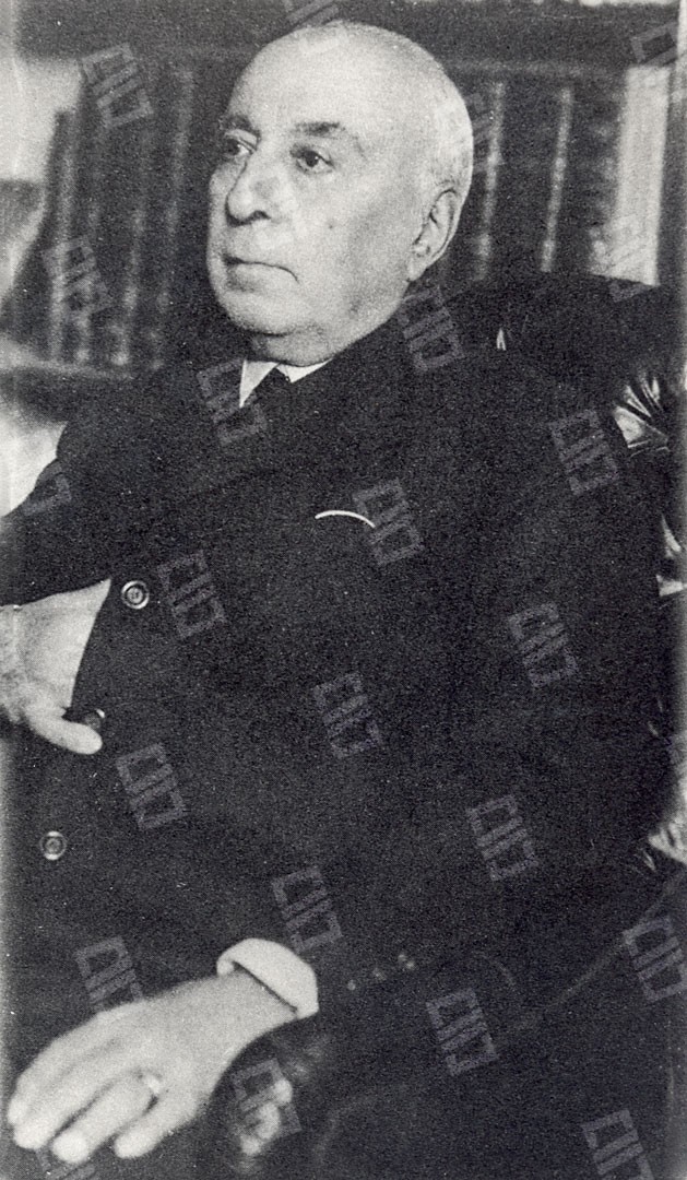 Arturo Campión.