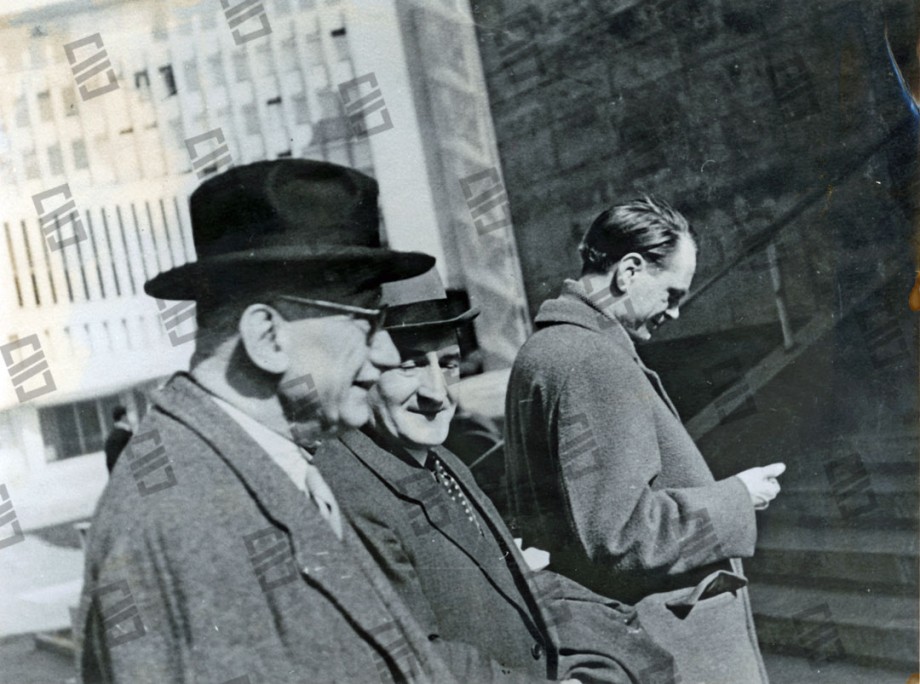 El Lehendakari Agirre junto a Robert Schuman en Berlín en 1956.