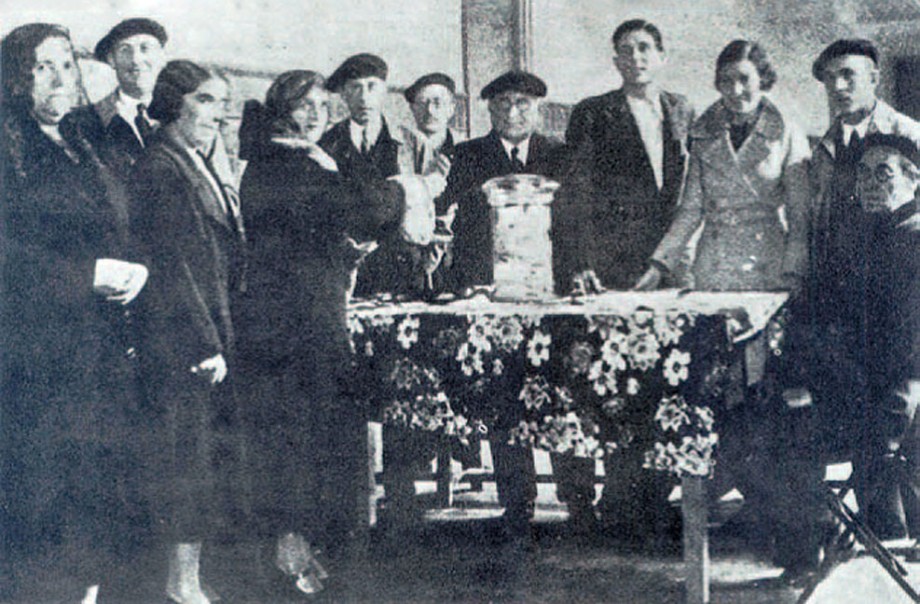 Mujeres votando en Bilbao en 1933.