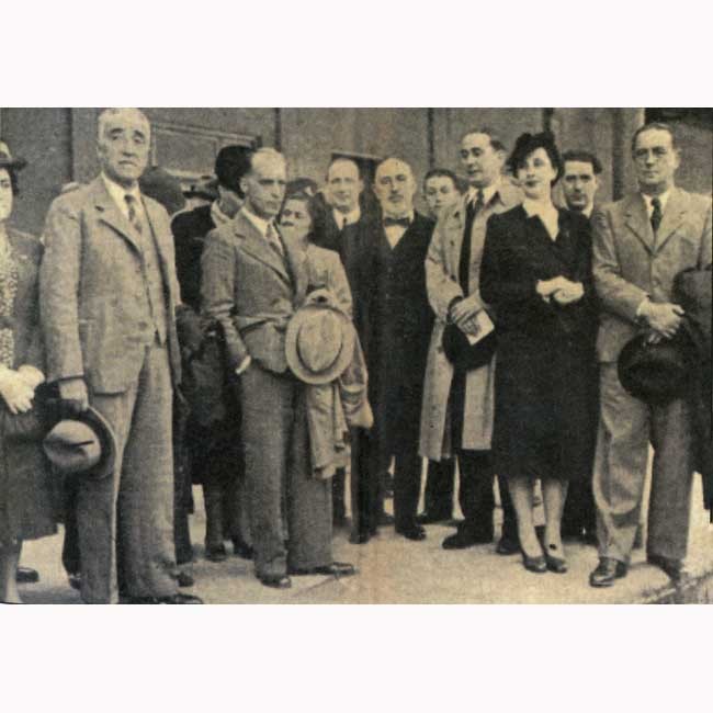 Aldasoro, Cunchillos, Artxanko y López de Mendizabal a su llegada a la Argentina para establecer la delegación del Gobierno de Euzkadi en aquel país.