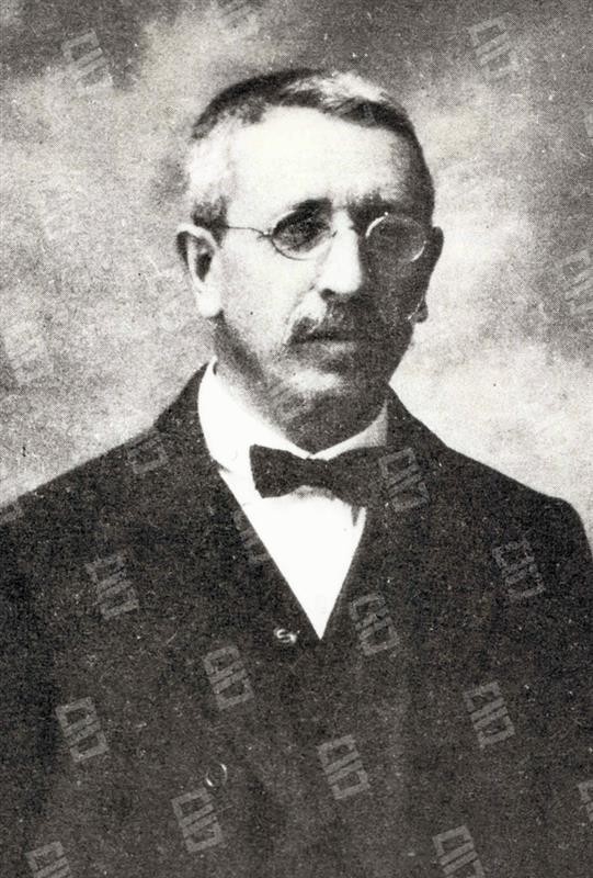 Recordamos hoy a Engracio de Aranzadi “Kizkitza” (1873-1937), el primer director del “Euzkadi”