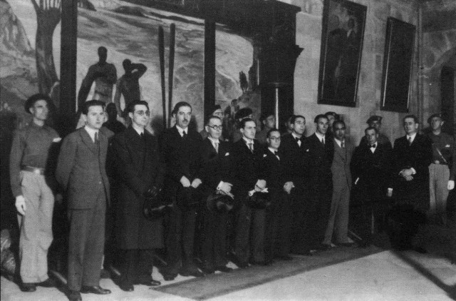 El gobierno al completo posando el 7 de octubre de 1936.