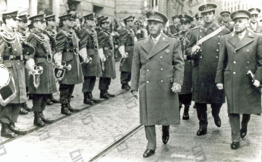 Francisco Franco diktadorea.