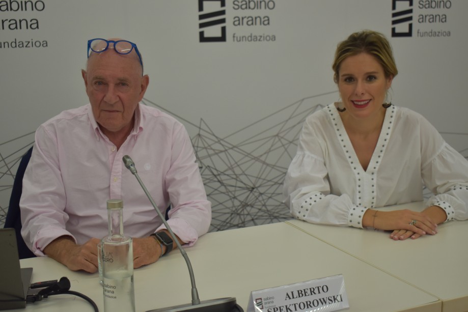 Conferencia: Hegemonía, Conflicto y balance de poder en el Medio Oriente hoy